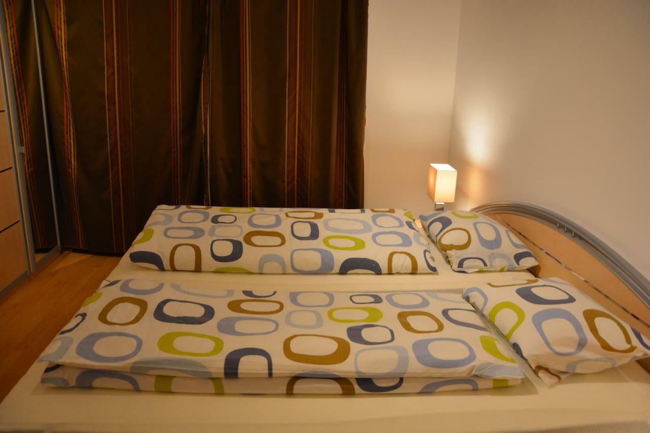 Apartman Zderadova Брно Екстер'єр фото